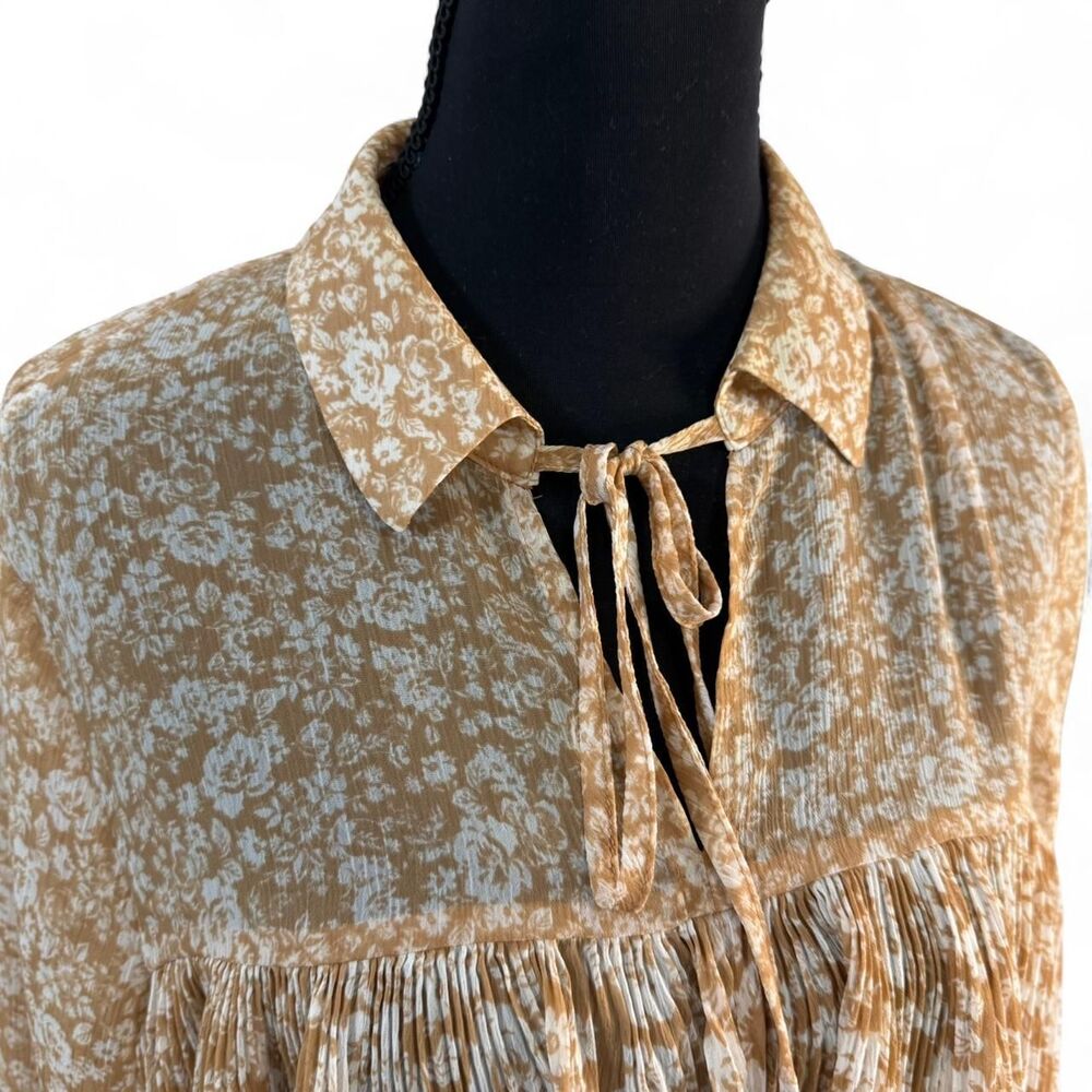 LC Lauren Conrad M Flowy Cottagecore Floral Peasant Blouse Tie Neck - Picture 2 of 6